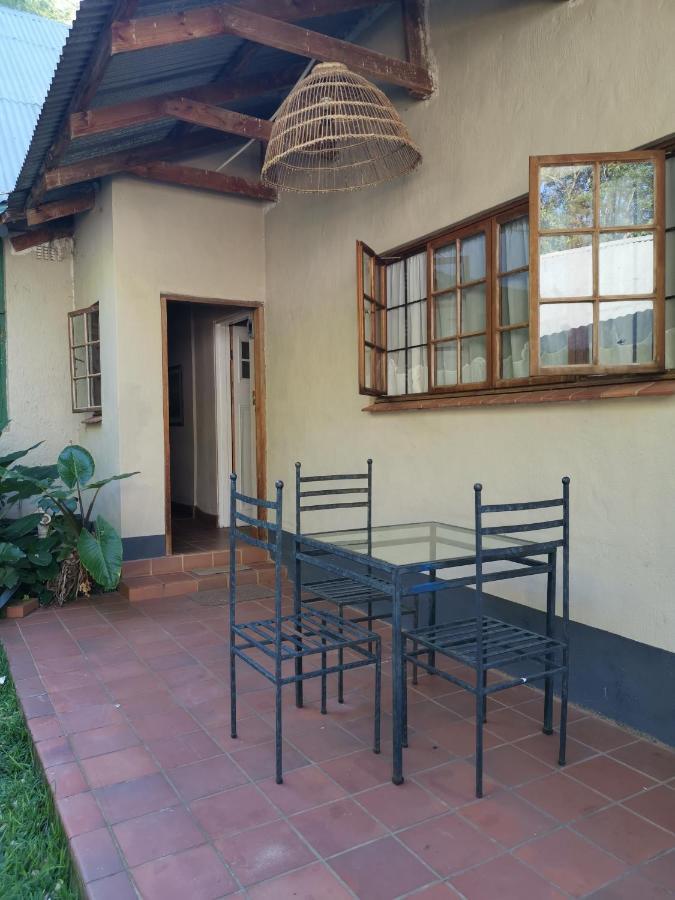 Drakensberg Bush Lodge And Backpackers Winterton Exterior foto